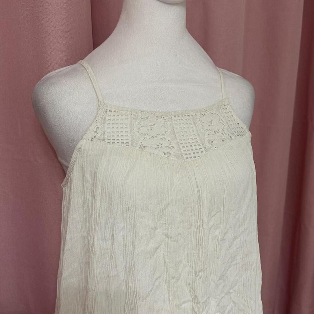 Xhilaration Women's White and Cream Vest - Picture 2 of 6